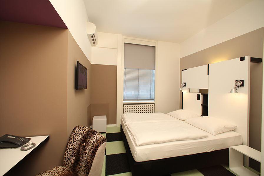 Hotel Cristall - Frankfurt City Frankfurt am Main Ruang foto