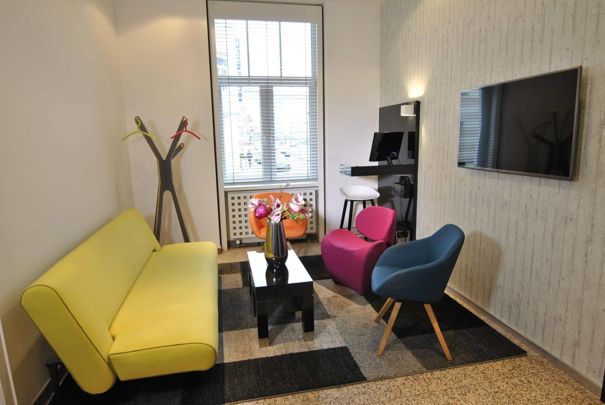 Hotel Cristall - Frankfurt City Frankfurt am Main Bagian luar foto